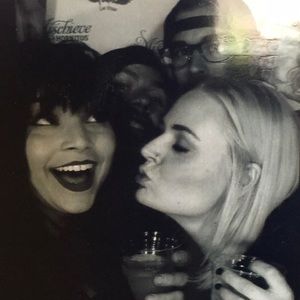 Meet your Posher, Jasmynne